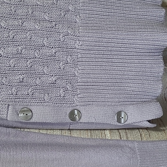 ANN TAYLOR FACTORY SWEATER Size Small Lavender Purple color - Picture 3 of 10